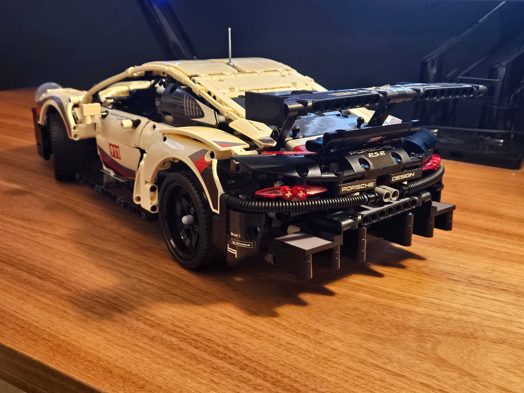Porsche 911 RSR